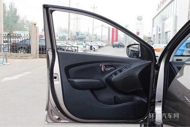 2013款 2.0L 手動兩驅(qū)舒適型GL 國V