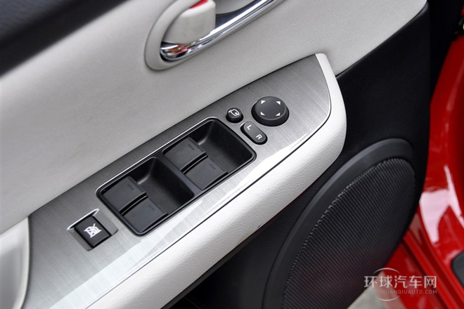 2012款 2.0L 自動精英版