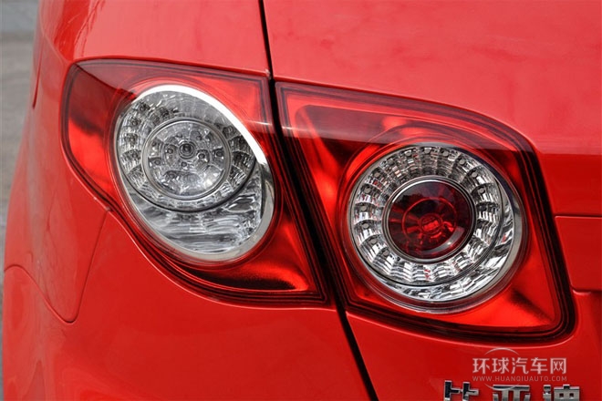 2011款 1.8L CVT尚雅型