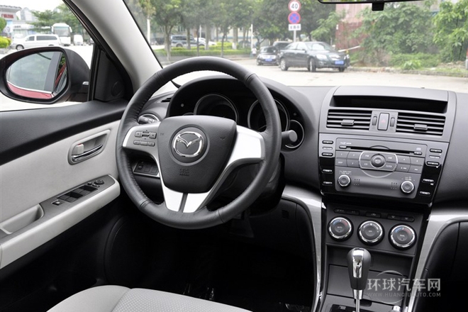 2012款 2.0L 自動精英版