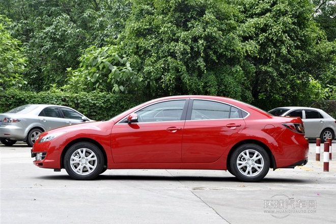 2012款 2.0L 自動精英版