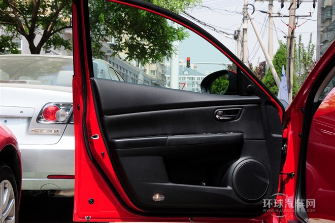 2012款 轎跑 2.0L 自動豪華版