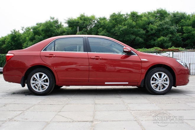 2013款 2.0L 手動豪華型