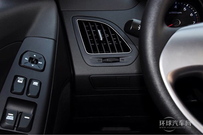 2013款 2.0L 自動四驅舒適型GL 國IV