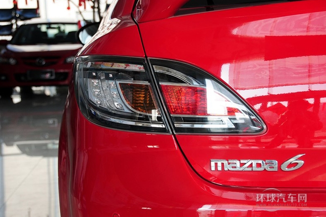 2012款 轎跑 2.0L 自動精英版