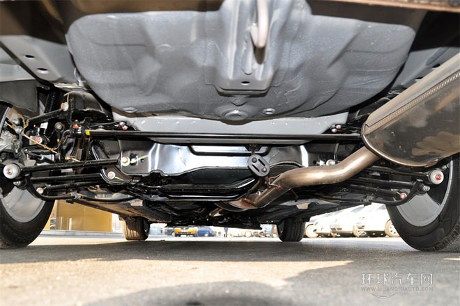 2013款 2.0L 手動尊貴型