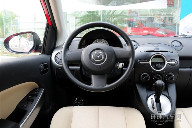 2012款 兩廂炫動 1.3L 自動標準版