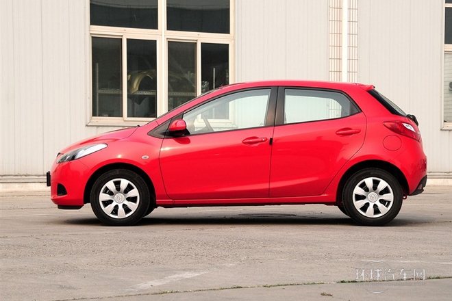 2012款 兩廂炫動 1.3L 自動標(biāo)準(zhǔn)版