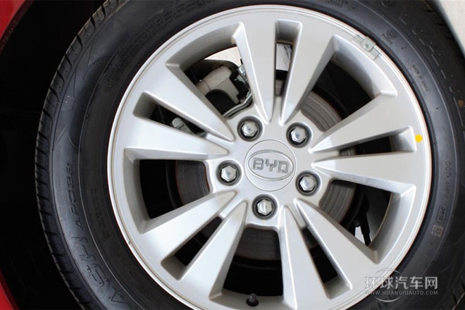 2013款 1.5TI 手動(dòng)豪華型