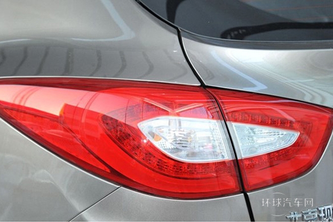 2013款 2.0L 自動(dòng)兩驅(qū)智能型GLS 國IV