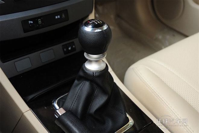 2013款 1.5TI 手動尊貴型