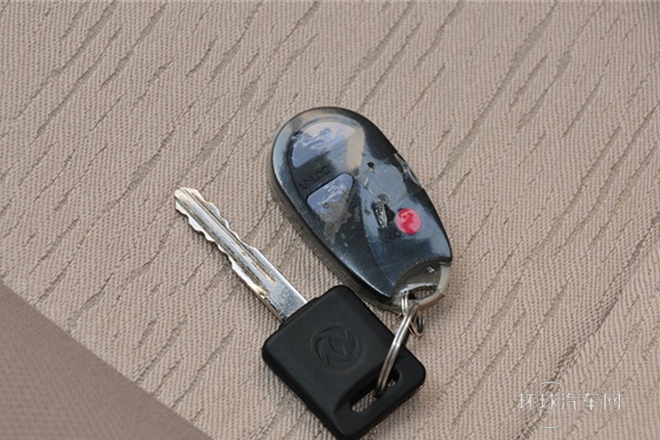 2013款 3.0T柴油兩驅標準型ZD30D13-4N2