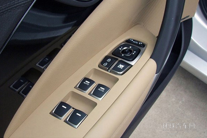 2011款 3.0L 旗艦型