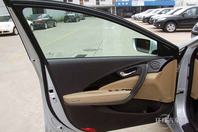 2011款 3.0L 旗艦型