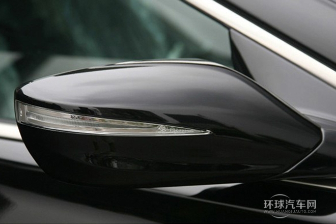 2011款 3.0L 尊貴型