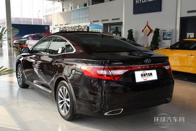 2011款 3.0L 尊貴型