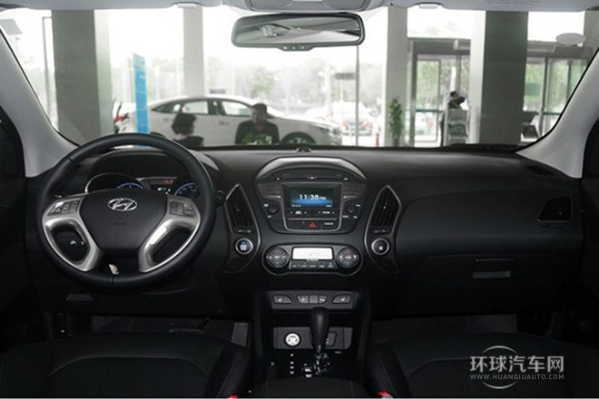 2013款 2.0L 自動(dòng)兩驅(qū)領(lǐng)先型GLX 國IV