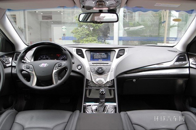 2011款 2.4L 旗艦型