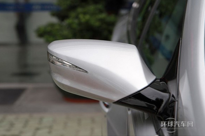 2011款 2.4L 旗艦型