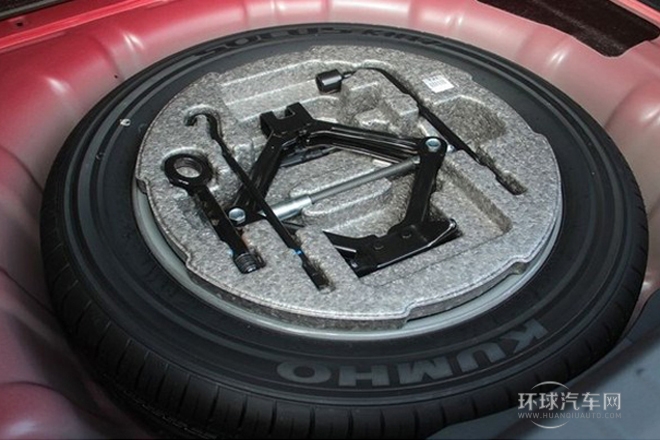 2011款 2.4L 尊貴型