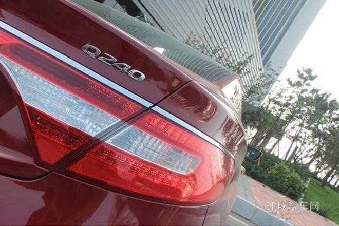 2011款 2.4L 尊貴型