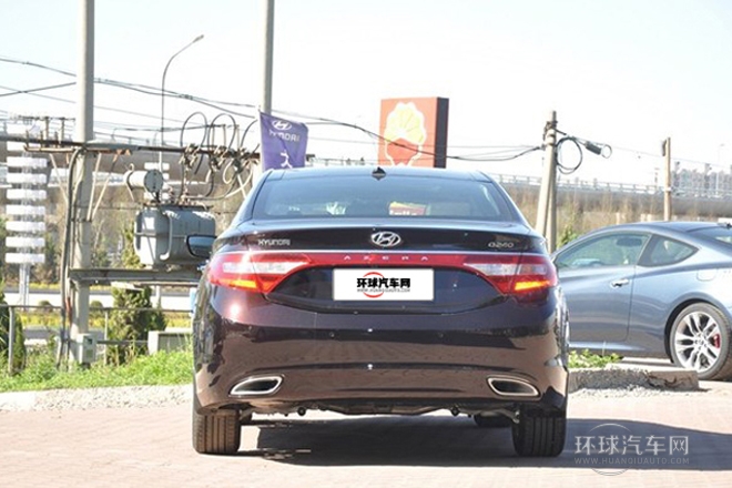 2011款 2.4L 豪華型