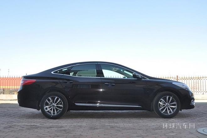 2011款 2.4L 豪華型