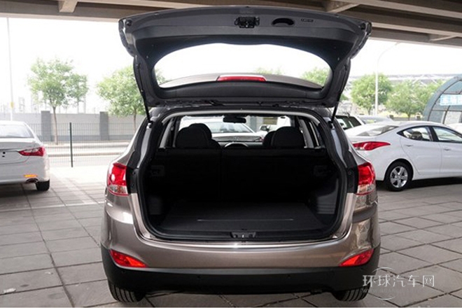 2013款 2.4L 自動(dòng)四驅(qū)智能型GLS 國(guó)IV