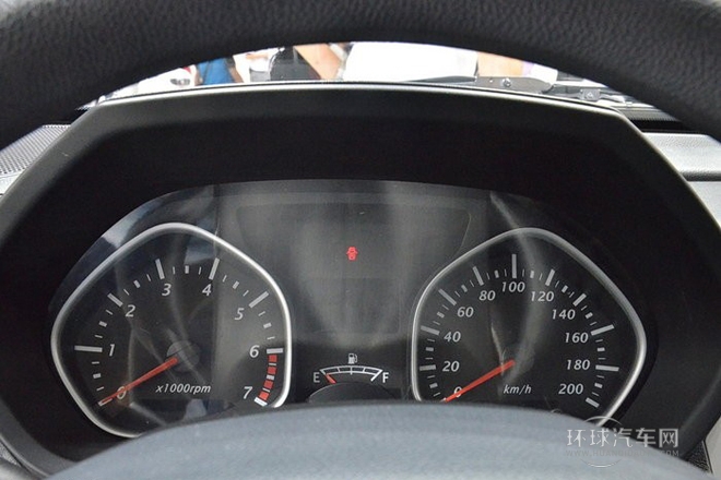 2014款 1.3L 手動運動尊貴型