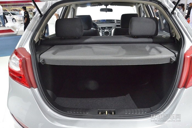 2014款 1.3L 手動運動尊貴型