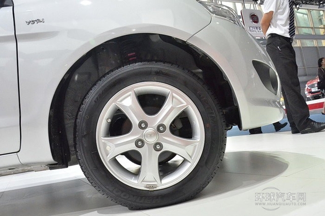 2014款 1.3L 手動運動尊貴型