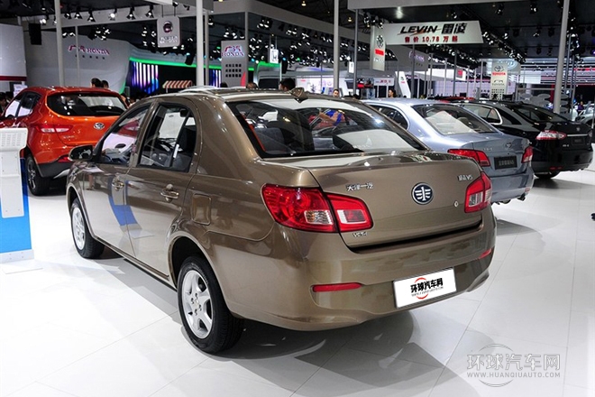 2014款 1.5L 手動(dòng)精英型