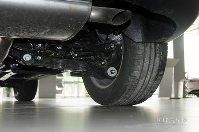 2013款 2.4L 自動(dòng)兩驅(qū)領(lǐng)先型GLX 國(guó)IV