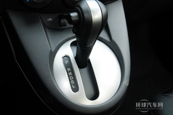 2012款 兩廂炫動 1.5L 自動超值版