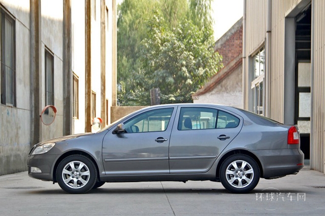 2014款 1.6L 手動(dòng)逸致版