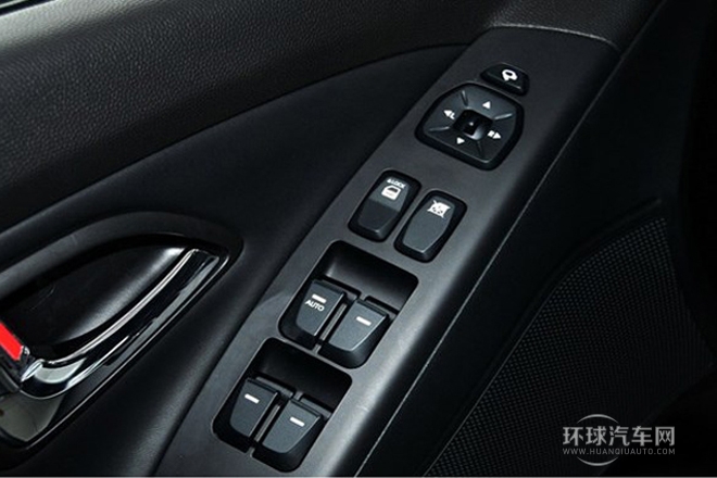 2013款 2.4L 自動(dòng)兩驅(qū)領(lǐng)先型GLX 國V