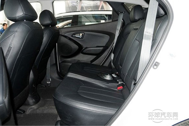 2013款 2.4L 自動(dòng)兩驅(qū)領(lǐng)先型GLX 國V