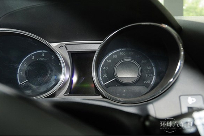 2013款 2.4L 自動兩驅(qū)領(lǐng)先型GLX 國V