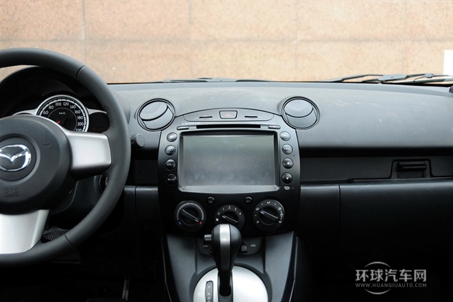 2012款 兩廂炫動(dòng) 1.5L 自動(dòng)豪華版