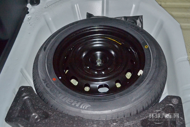 2012款 三廂炫動(dòng) 1.3L 手動(dòng)標(biāo)準(zhǔn)版