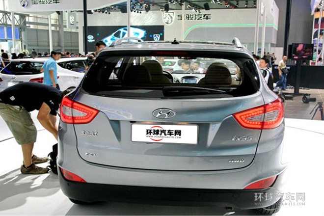 2013款 2.4L 自動四驅(qū)領(lǐng)先型GLX 國IV