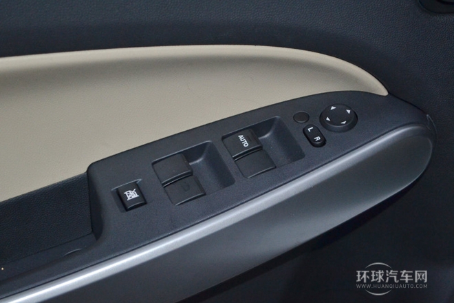 2012款 三廂炫動 1.3L 手動標(biāo)準(zhǔn)版