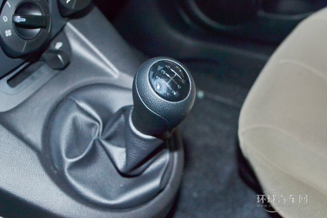 2012款 三廂炫動 1.3L 手動標準版