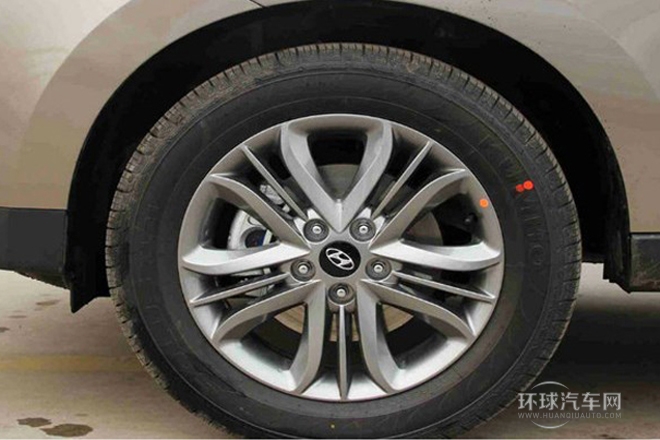 2013款 2.4L 自動四驅(qū)領(lǐng)先型GLX 國V