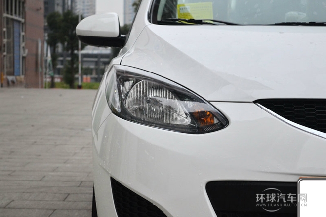 2012款 三廂炫動 1.3L 手動標準版