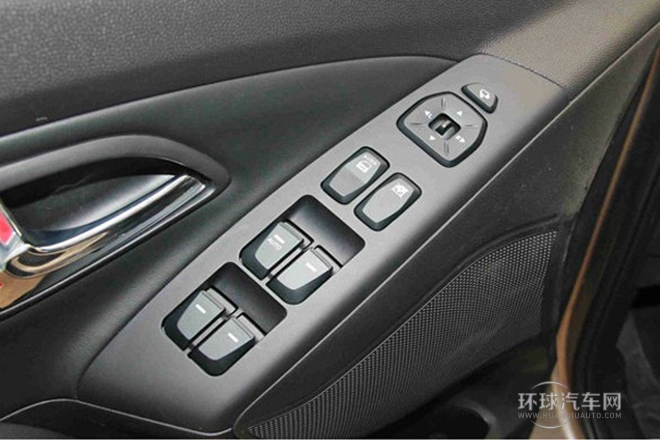 2013款 2.4L 自動(dòng)四驅(qū)領(lǐng)先型GLX 國(guó)V