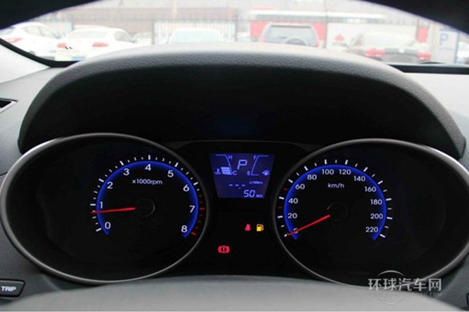 2013款 2.4L 自動四驅(qū)領(lǐng)先型GLX 國V