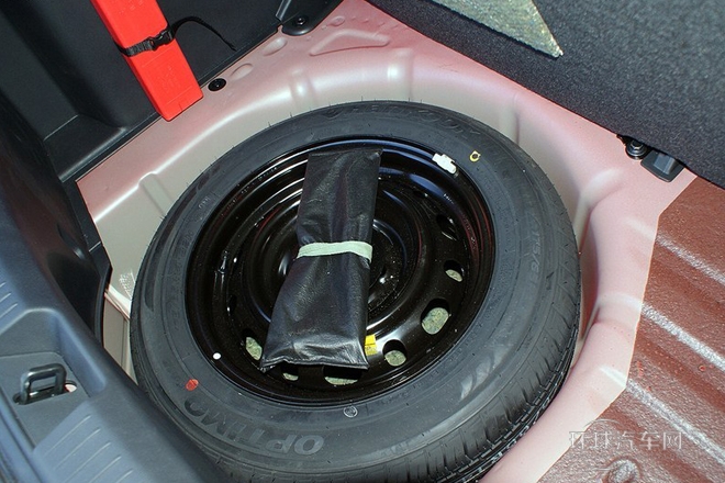 2012款 三廂炫動 1.3L 自動標準版