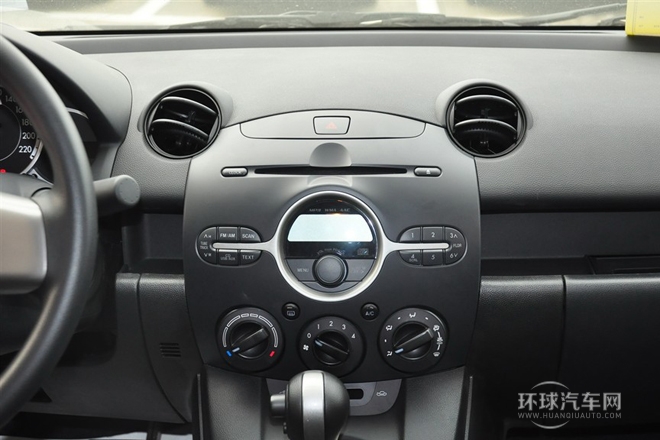 2012款 三廂炫動(dòng) 1.5L 自動(dòng)豪華版