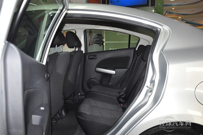 2012款 三廂炫動(dòng) 1.5L 自動(dòng)時(shí)尚版